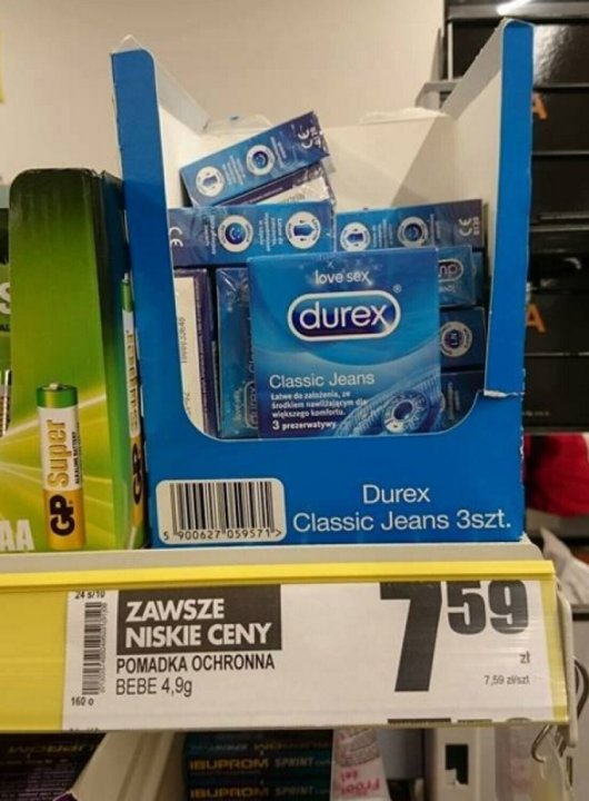 W bikini do dyskontu? Co jeszcze zaskoczyło klientów w sklepach? Zobacz te zdjęcia! SZOK - to właściwe słowo