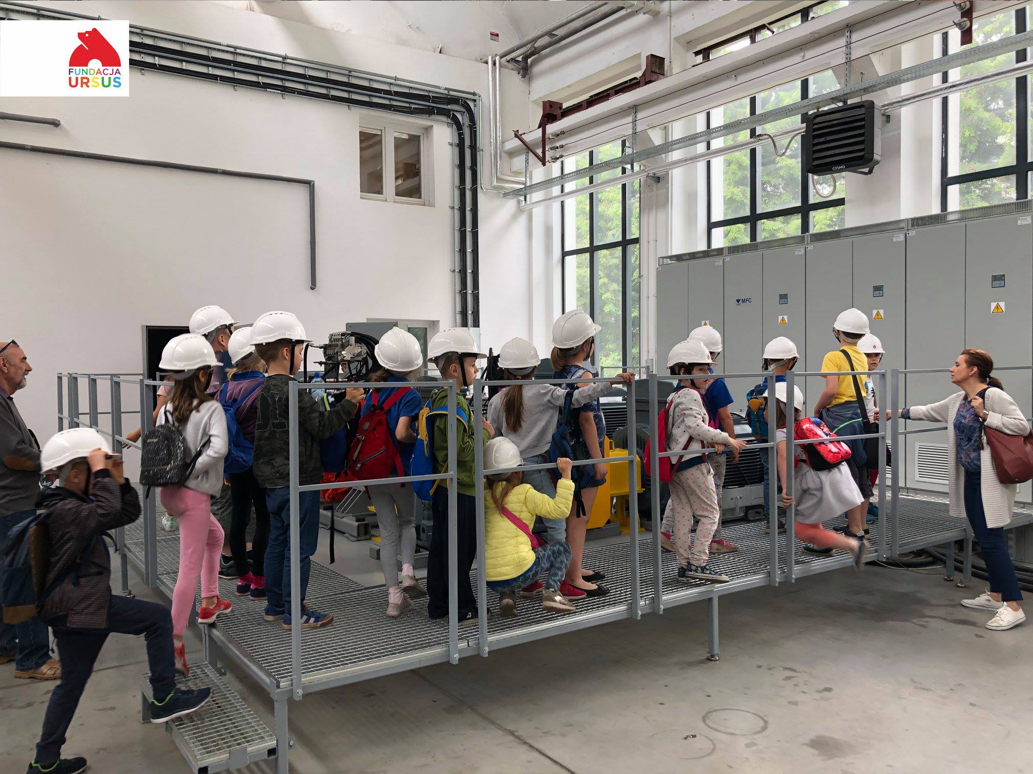 32116955_2399227470091073_17076449549788