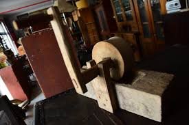 Kurka starocie - Stara ostrzałka do noży - 60zł, wymiary... | Facebook