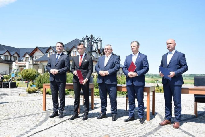 Będzie obwodnica Rybnej. Wyprowadzi ciężkie pojazdy poza wioskę. Umowa na  finansowanie już podpisana - Gazetakrakowska.pl