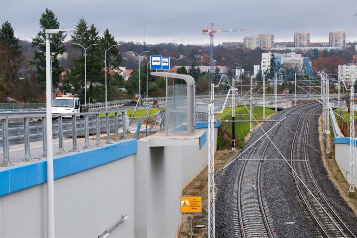 Przystanek grozy na węźle Łękno. Radna ma wątpliwości