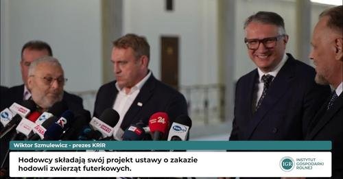 Hodowcy składają projekt ustawy o zakazie hodowli zwierząt futerkowych