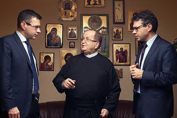 EvY_2j0WQAAjeP5?format=jpg&name=small