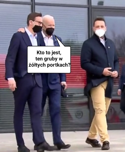 FOyIs5zWQAklaaT?format=jpg&name=small