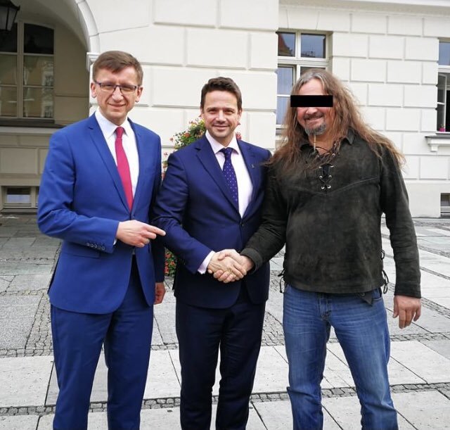 FXNLSddXgAEt4OT?format=jpg&name=small