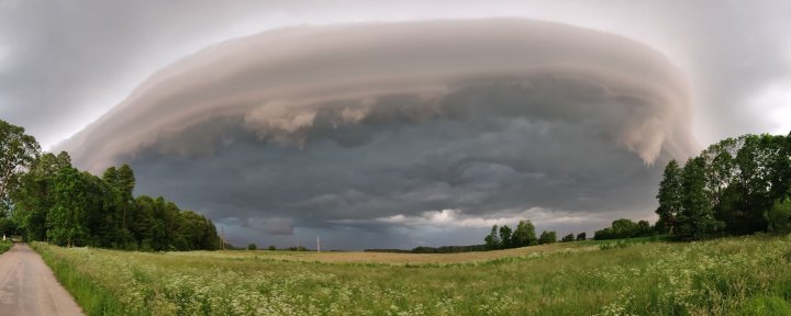 103590627_301107071051564_31230686553592