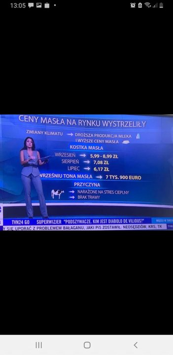 Może być zdjęciem przedstawiającym 1 osoba, telewizor i tekst