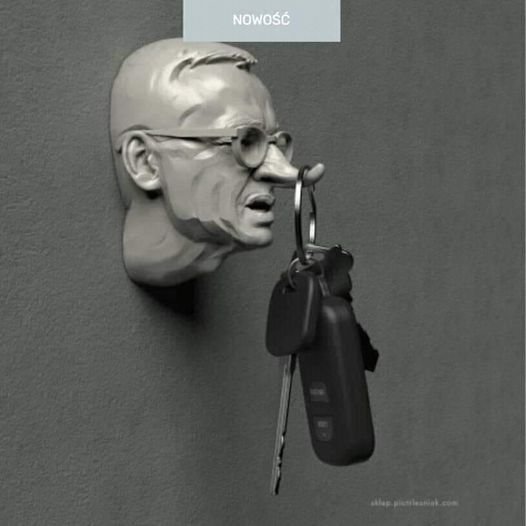 Może być zdjęciem przedstawiającym 1 osoba i tekst „NOWOŚĆ”