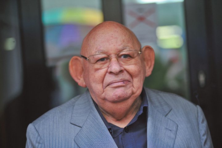 EVlDNL5XsAA1Gh-?format=jpg&name=900x900