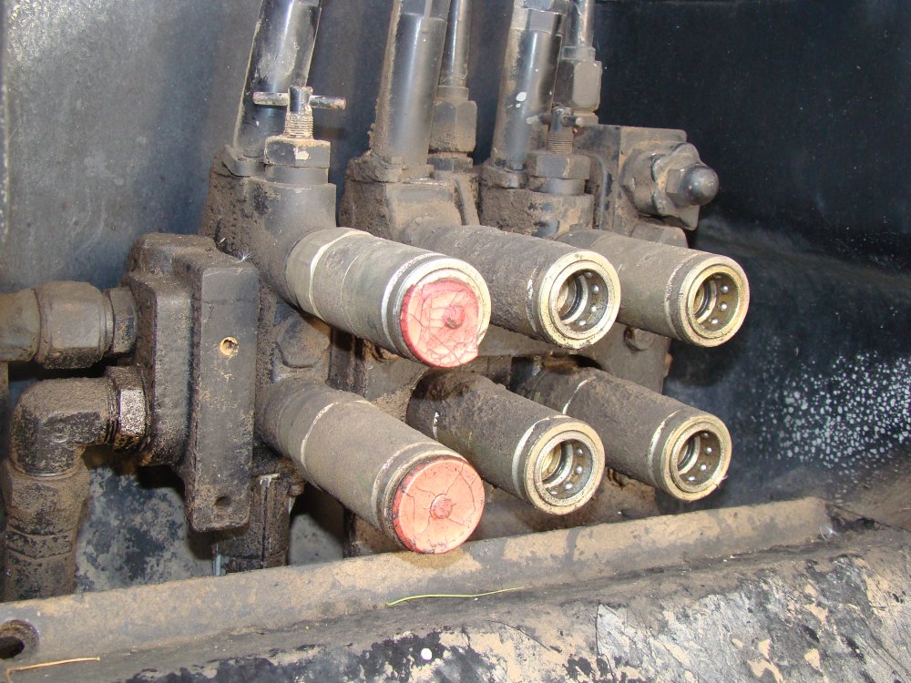 Znalezione obrazy dla zapytania rozdzielacz massey ferguson