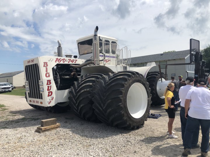 World's Largest Tractor Big Bud Leaving Iowa | who13.com