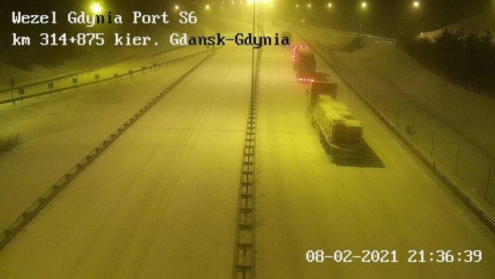 Ze względu na warunki pogodowe pojazdy ciężarowe nie mogą wjechać na wzniesienia na Obwodnicy Trójmiasta