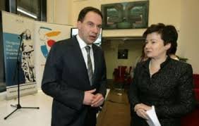 Władze OIRP i prezydent Warszawy uruchomili biuro Izby – Pl. Konstytucji 5  - SerwisPrawa.pl