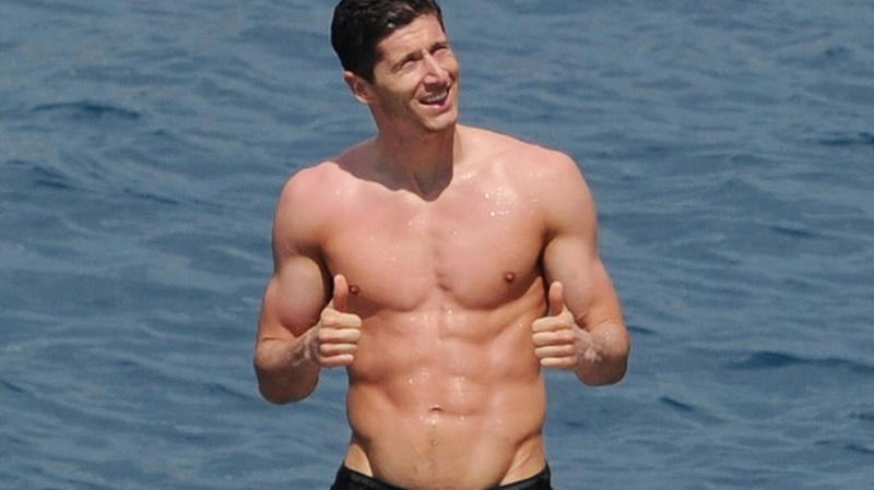 Znalezione obrazy dla zapytania lewandowski klata