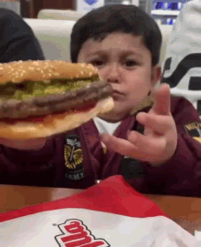 Burgir Meme GIF - BURGIR MEME BURGER - Discover &amp;amp; Share GIFs