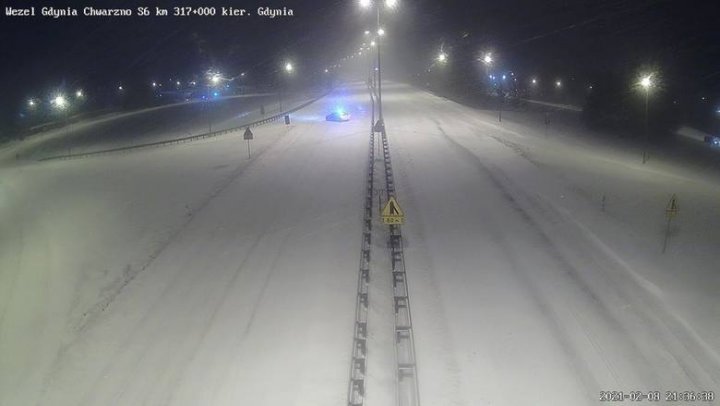 Bardzo trudne warunki na Obwodnicy Trójmiasta. Zobacz, co dzieje się na Pomorzu w poniedziałek, 8.02.2021 r. >>>