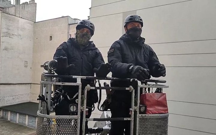 ?t=crop:1388:861:nowe:54.026819923372:10