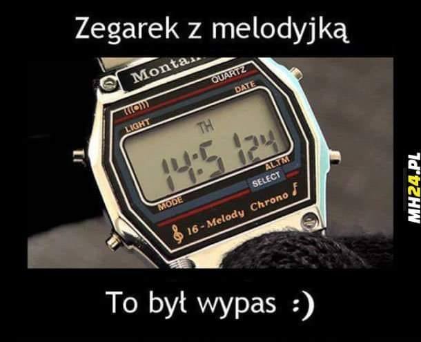 Może być zdjęciem przedstawiającym zegarek cyfrowy i tekst