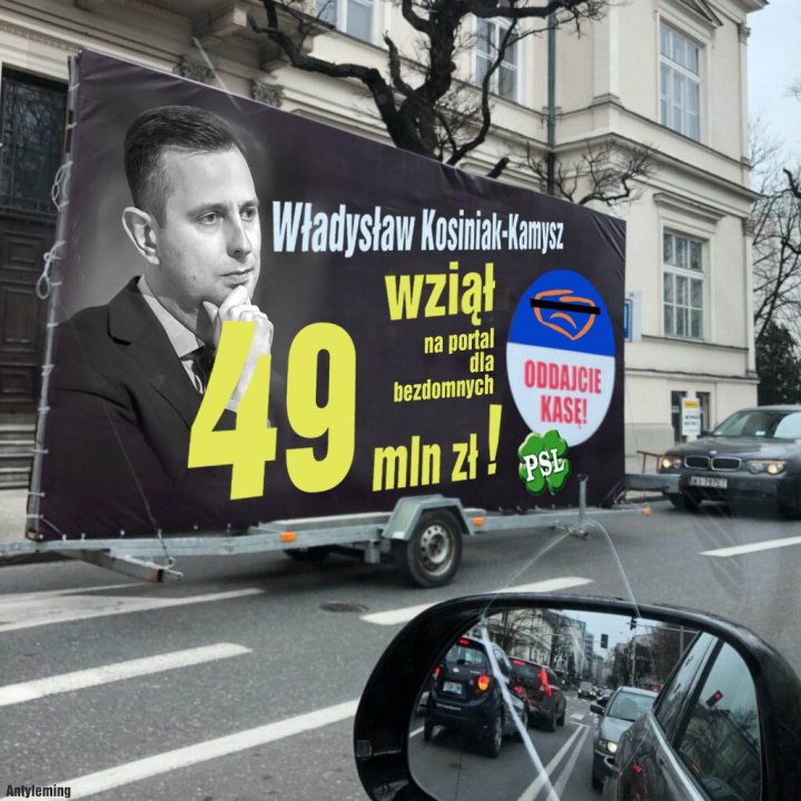 EVE4nmaU0AE8iiC?format=jpg&name=medium