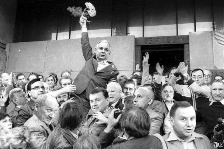 12715499_1047911971937946_61794633537699