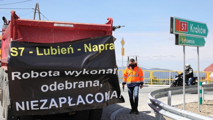 Podwykonawcy Zakopianki blokowali drogę. Nie otrzymują pieniędzy