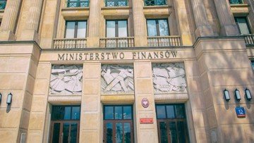Deficyt budżetowy Polski. Minister Finansów podał miliardową kwotę