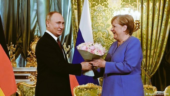 FNLNCLEXEAMY1uV?format=jpg&name=small