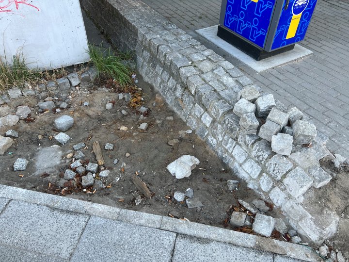 248654505_403952211193380_33758432716125