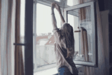 ella-window.gif