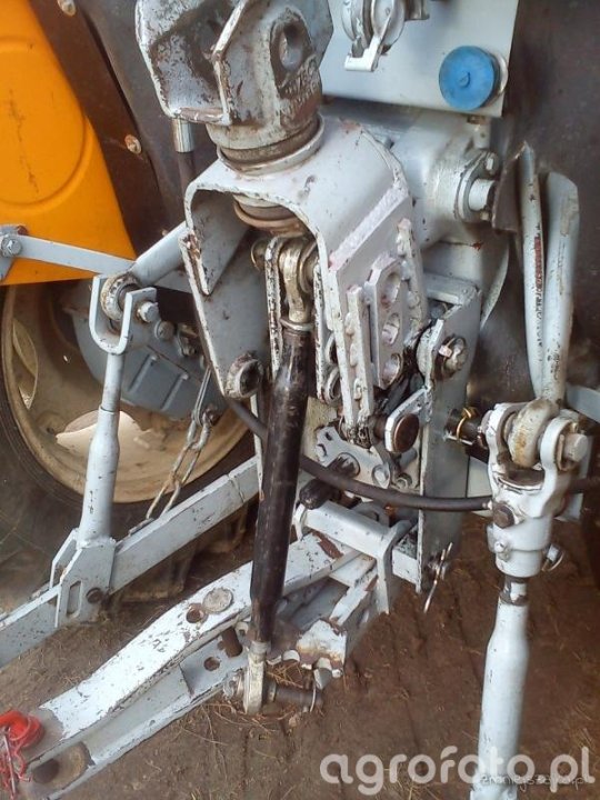 Fotografia ciagnik Ursus C-360 3P - Tył id:472915 - Galeria rolnicza  agrofoto