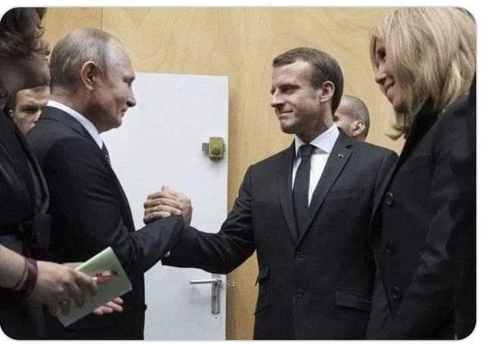 FRxe3huXMAEQZ4y?format=jpg&name=small