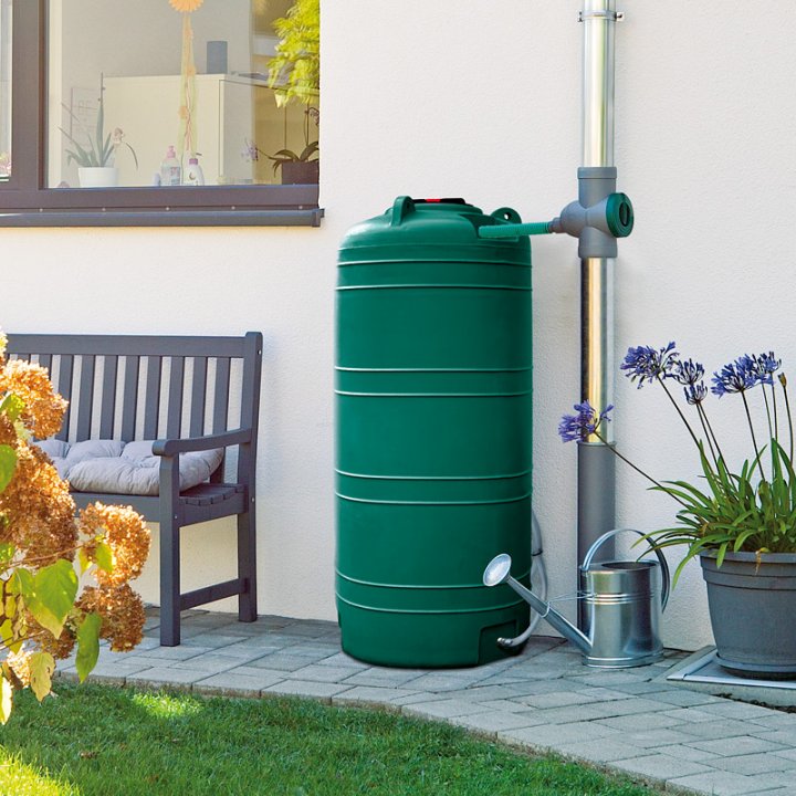 Ogrodowy zbiornik na deszczówkę Verde
