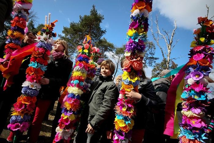 Niedziela palmowa 2022. Największe palmy wielkanocne są na Kurpiach! -  Podroze.se.pl