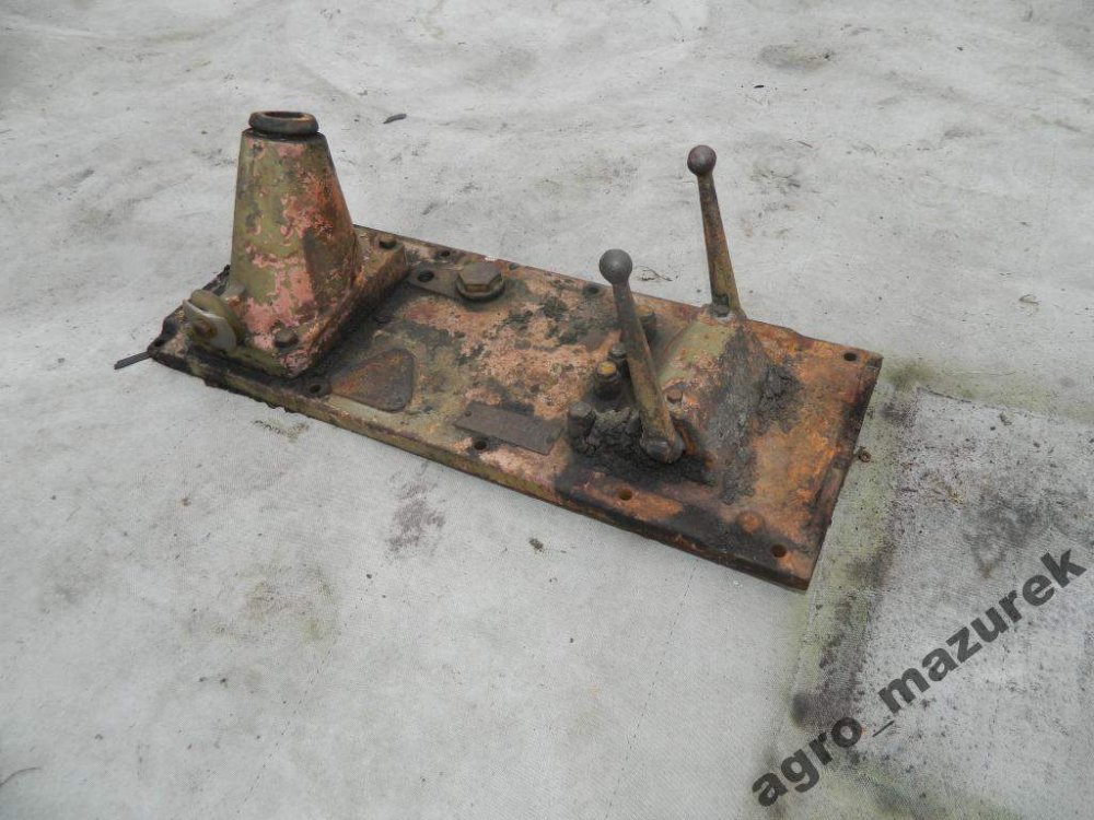 Znalezione obrazy dla zapytania dekiel skrzyni biegÃ³w zetor