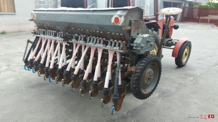 Znalezione obrazy dla zapytania: przekładnia bezstopniowa siewnika poznaniak