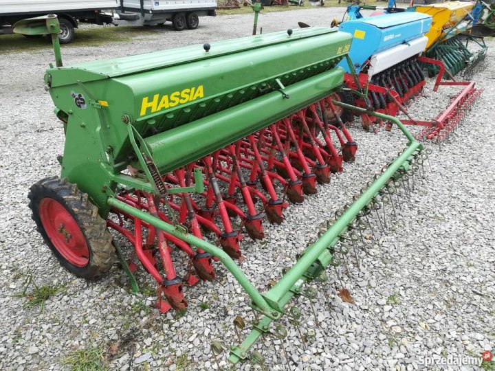 Siewnik Hassia 2,5 m Cyców - Sprzedajemy.pl