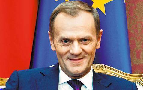 tusk-zabral-uczniom-po-2-zlote.plimages2