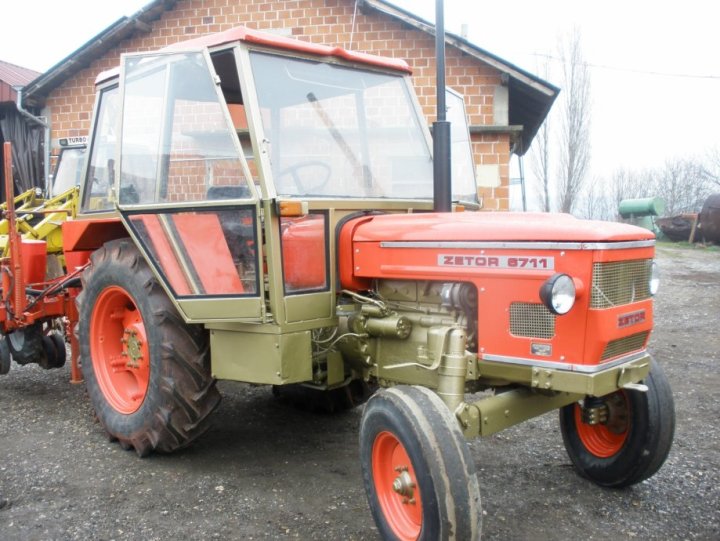 Zetor 6711
