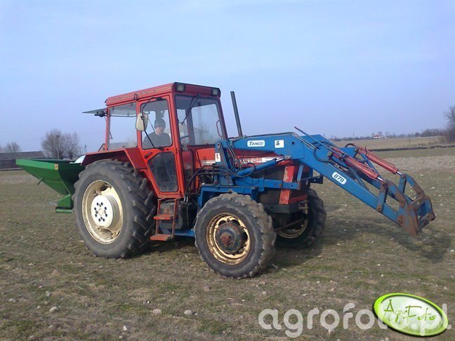 zetor-8145-amazone_35473_75_52054.jpg.36ea904b9623ed71296a41a75a8927c7.jpg