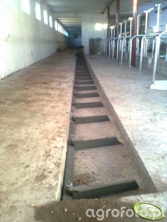 zgarniacz-obornika-rol-stal_47178_223_10