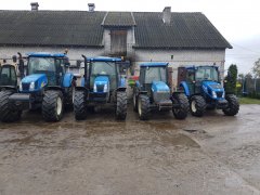 4x New Holland 