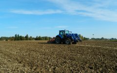 New Holland T5.105 DC / Agro-Masz AT270