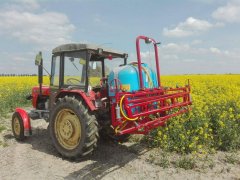 Ursus C-330 i opryskiwacz Biardzki