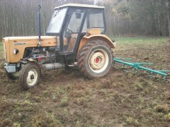 Ursus C-360 z bronami