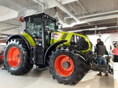 Claas Axion 830