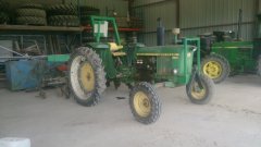 JOHN DEERE 2120