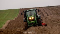 John Deere 6105R