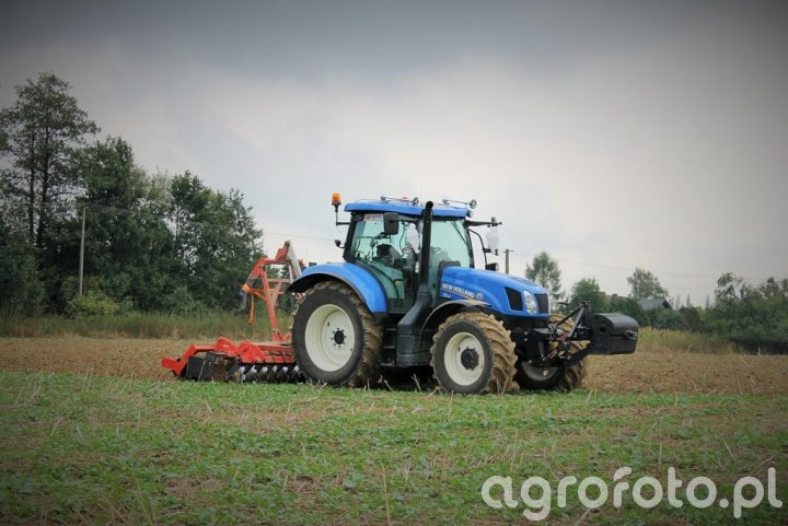 New Holland T6.155 + agregat uprawowy Grano System