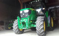 John Deere 6120M