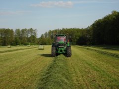 John Deere 6630